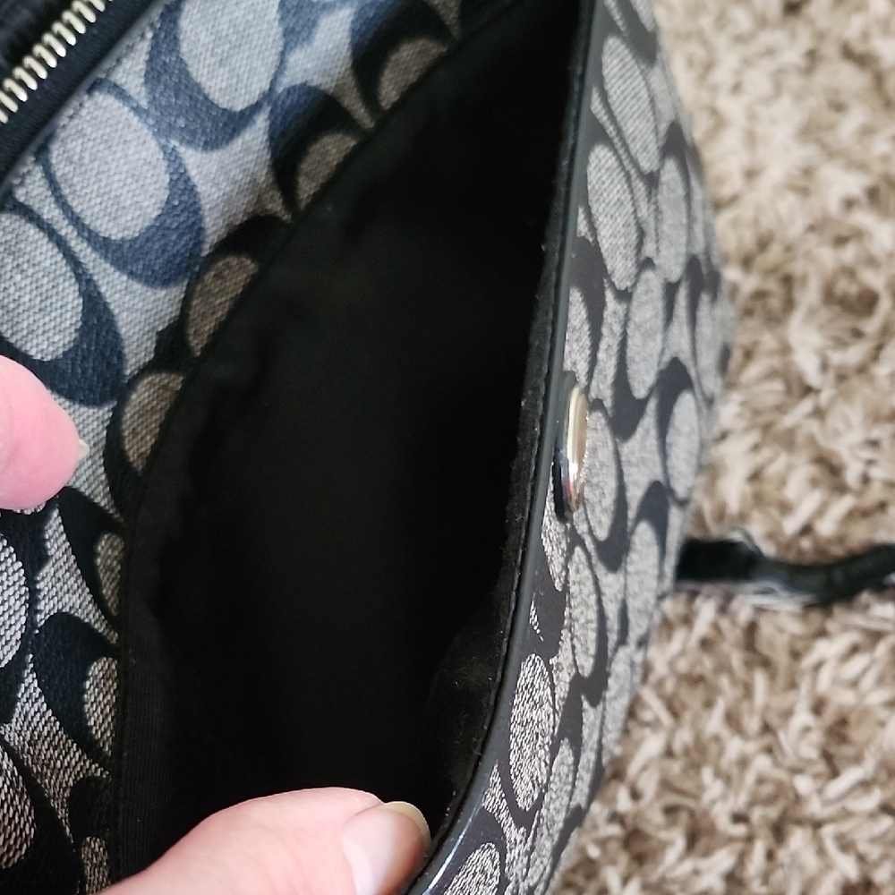 Coach Signature Black and Gray Crossbody - Picture 4 of 9